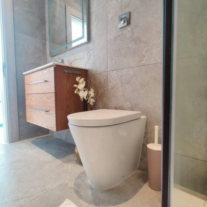 Cozy Penthouse In Central Malta Apartment Balzan Екстериор снимка